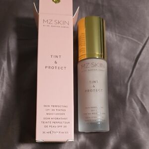 MZ Skin Tint & Protect SPF 30 Tinted Moisturiser - Gold